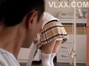 Bố dượng khốn nạn và hai công chúa xinh đẹp