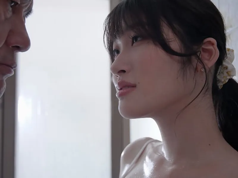 ông chồng bỏ bê, cô vợ được ông chú giúp thỏa mãn cơn dam dang lồn